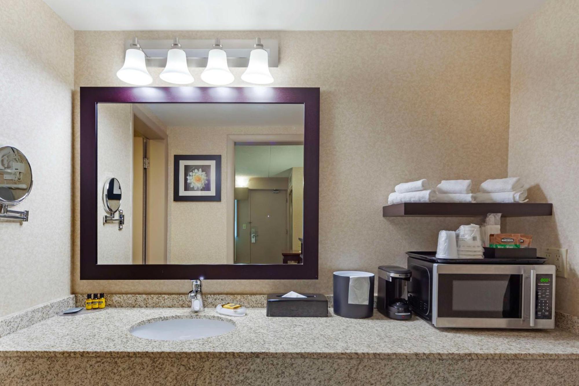 Best Western Plus City Centre Inn Едмънтън Екстериор снимка