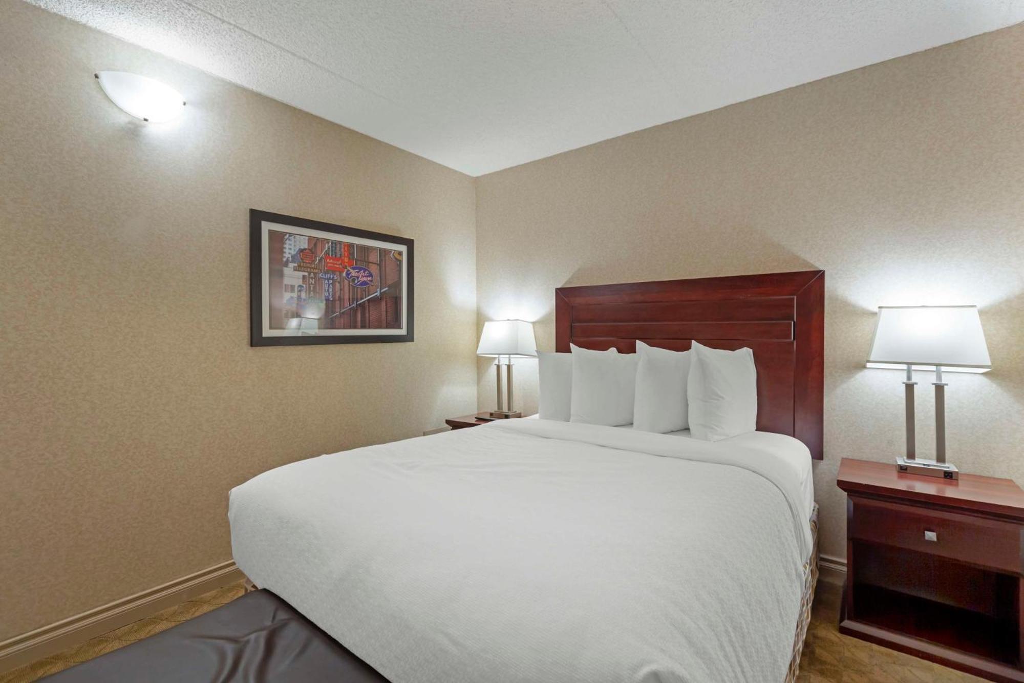 Best Western Plus City Centre Inn Едмънтън Екстериор снимка