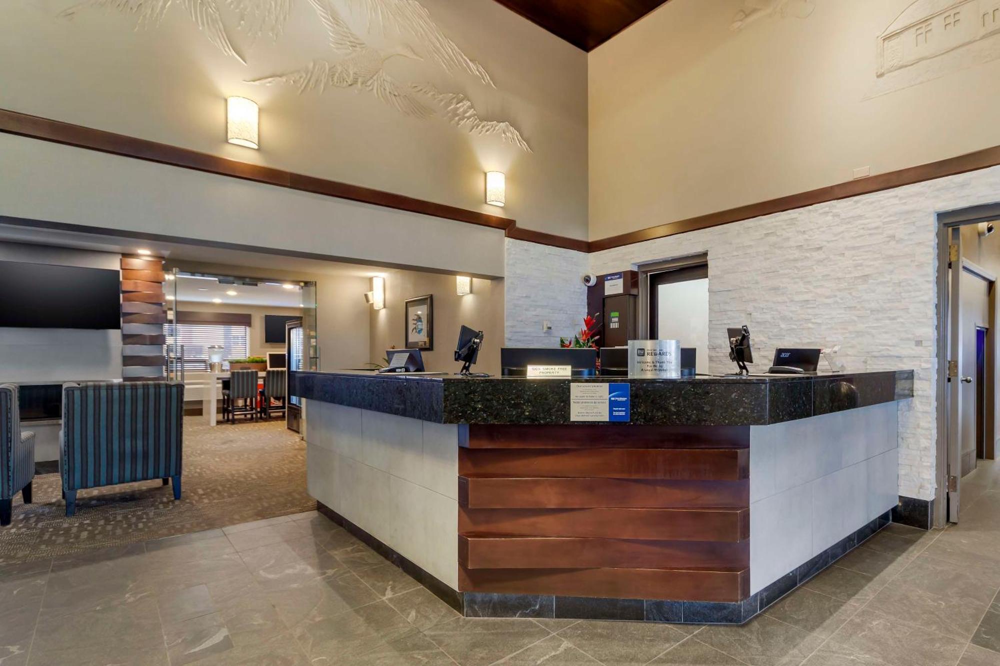 Best Western Plus City Centre Inn Едмънтън Екстериор снимка